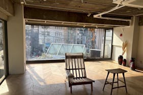 【神宮外苑エリア】視認性抜群、自然光が映える、PR・展示会・アパレルのポップアップストアに最適なスペース