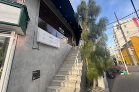 【神宮外苑エリア】視認性抜群、自然光が映える、PR・展示会・アパレルのポップアップストアに最適なスペース