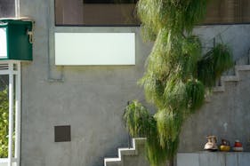 【神宮外苑エリア】視認性抜群、自然光が映える、PR・展示会・アパレルのポップアップストアに最適なスペース