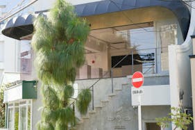 【神宮外苑エリア】視認性抜群、自然光が映える、PR・展示会・アパレルのポップアップストアに最適なスペース