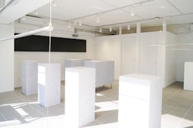 【神宮外苑エリア】視認性抜群、自然光が映える、PR・展示会・アパレルのポップアップストアに最適なスペース