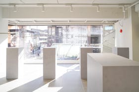 【神宮外苑エリア】視認性抜群、自然光が映える、PR・展示会・アパレルのポップアップストアに最適なスペース