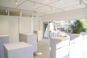 【神宮外苑エリア】視認性抜群、自然光が映える、PR・展示会・アパレルのポップアップストアに最適なスペース