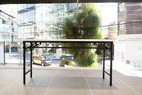 【神宮外苑エリア】視認性抜群、自然光が映える、PR・展示会・アパレルのポップアップストアに最適なスペース