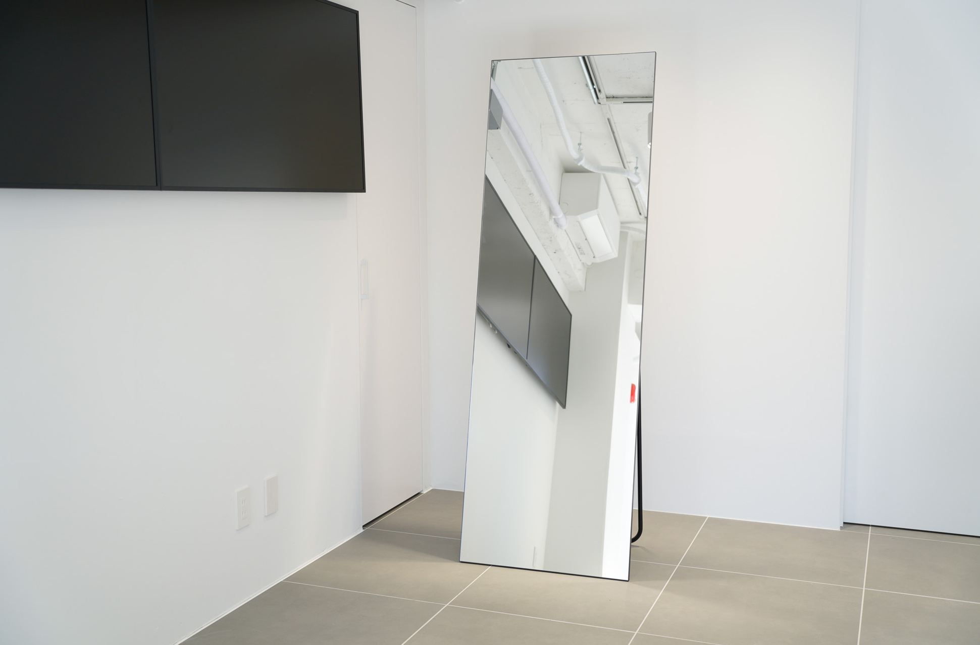 【神宮外苑エリア】視認性抜群、自然光が映える、PR・展示会・アパレルのポップアップストアに最適なスペース