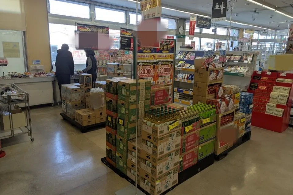【西友 保原店】サービスカウンター横 ポップアップストア(物販、食物販)やプロモーション用途に最適なスーパー店内催事イベントスペース