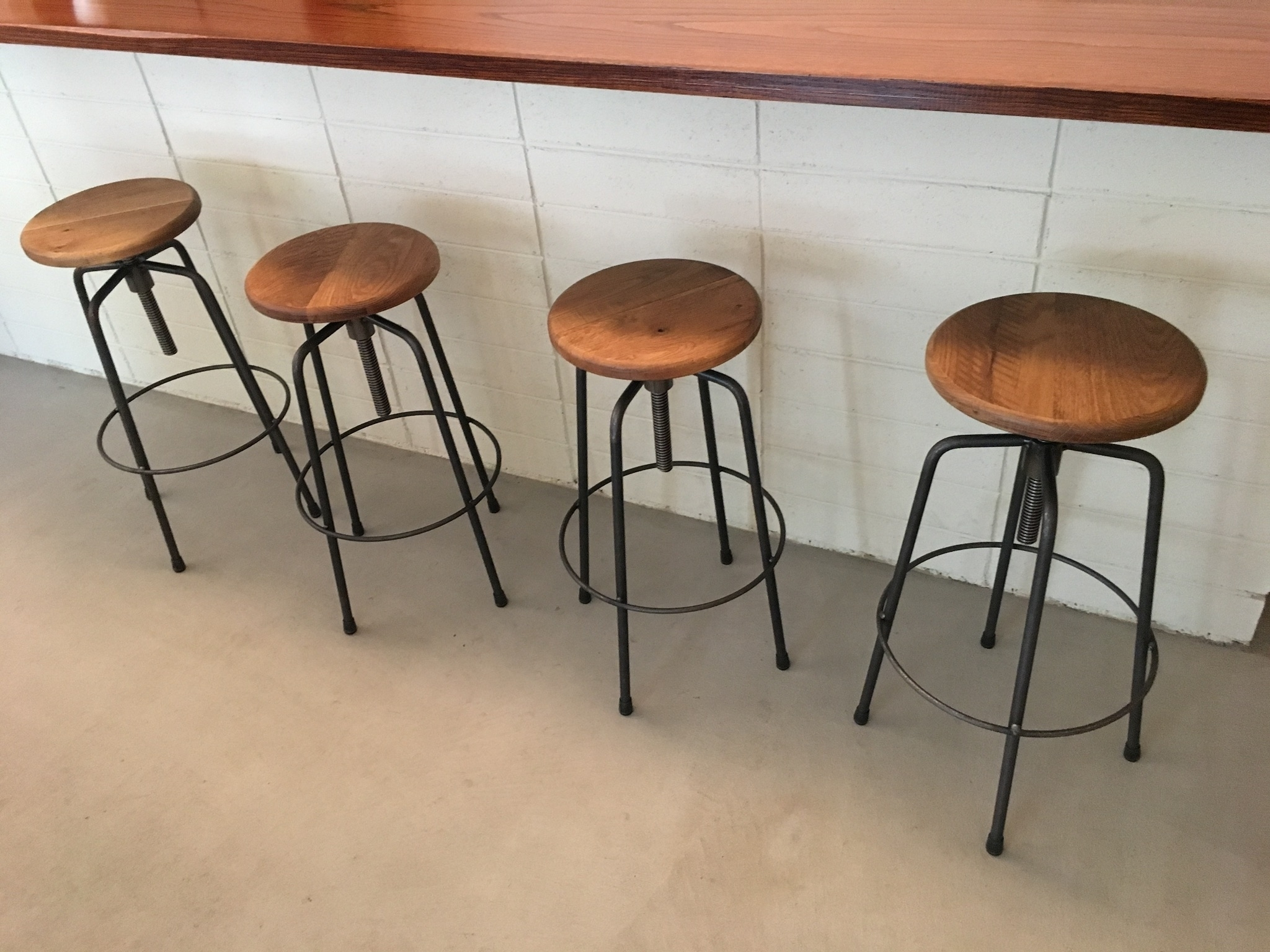 カウンターチェアー×4脚