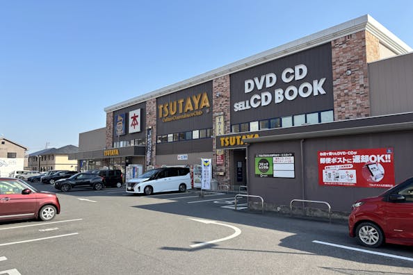 【TSUTAYA兵庫町店】キッチンカーに最適な店舗入口前の駐車場スペース