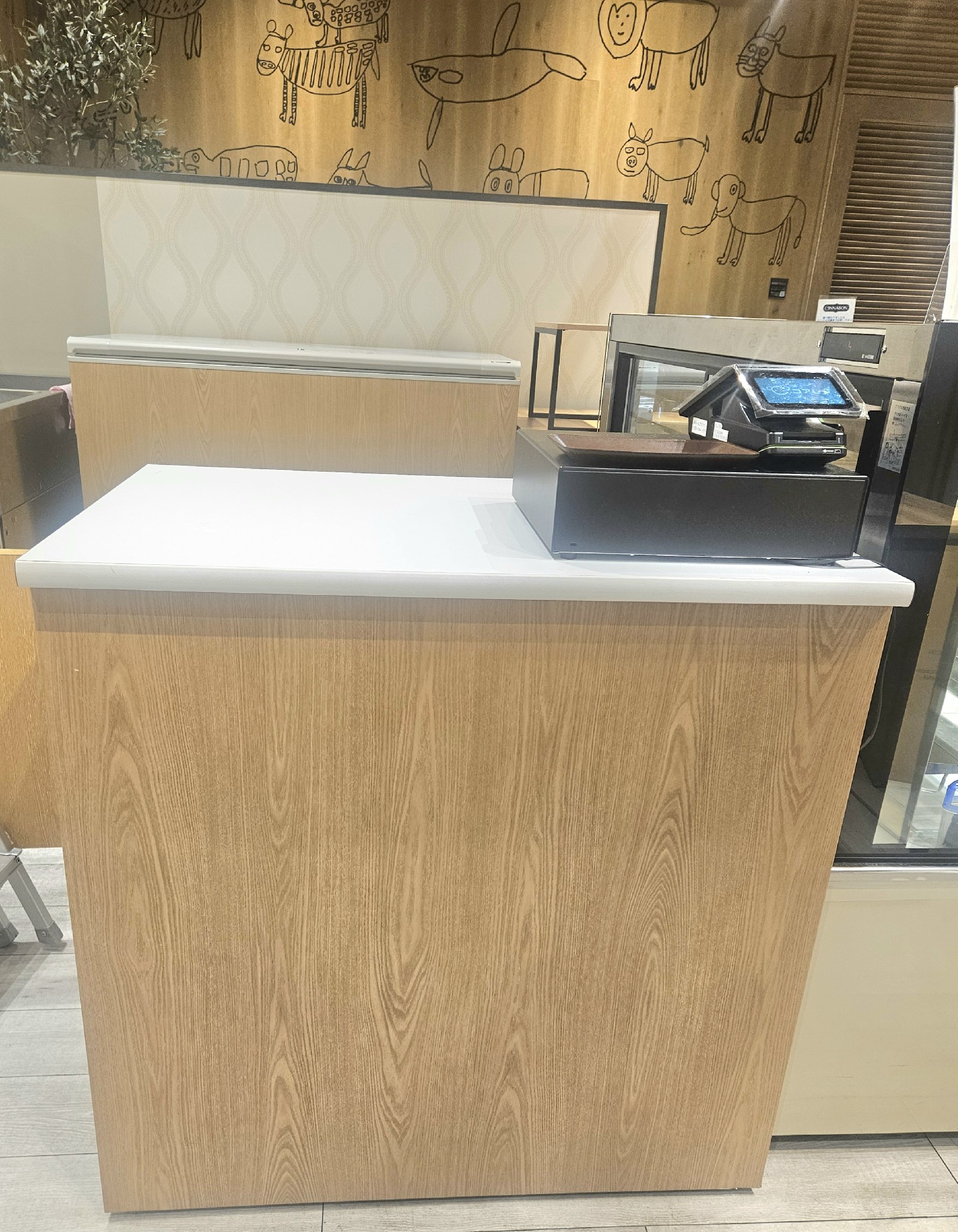 【貸出可能什器】レジカウンター(W900×D600×H900)