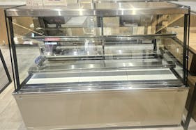 【上野マルイ】1階 カレンダリウムF01 【食物販】店内入ってすぐの好立地スペース、冷蔵ケース・専用什器完備