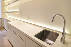 【恵比寿駅3分/代官山駅4分】ポップアップストアや展示会に最適な自然光が入るプレーンでナチュラルな路面スペース