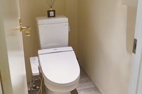 【恵比寿駅3分/代官山駅4分】ポップアップストアや展示会に最適な自然光が入るプレーンでナチュラルな路面スペース