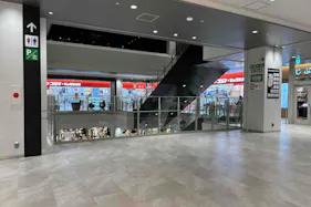 【イオンモール仙台上杉】ハニーズ前