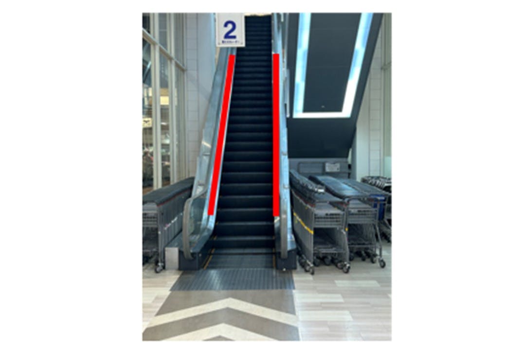 【イオンモール京都五条】エスカレーター　レーンの画像