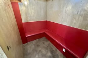 【新丸子駅3分】武蔵小杉駅からもアクセス可能!物販やポップアップストアに最適な角ビル・2面間口で視認性の高い路面スペース