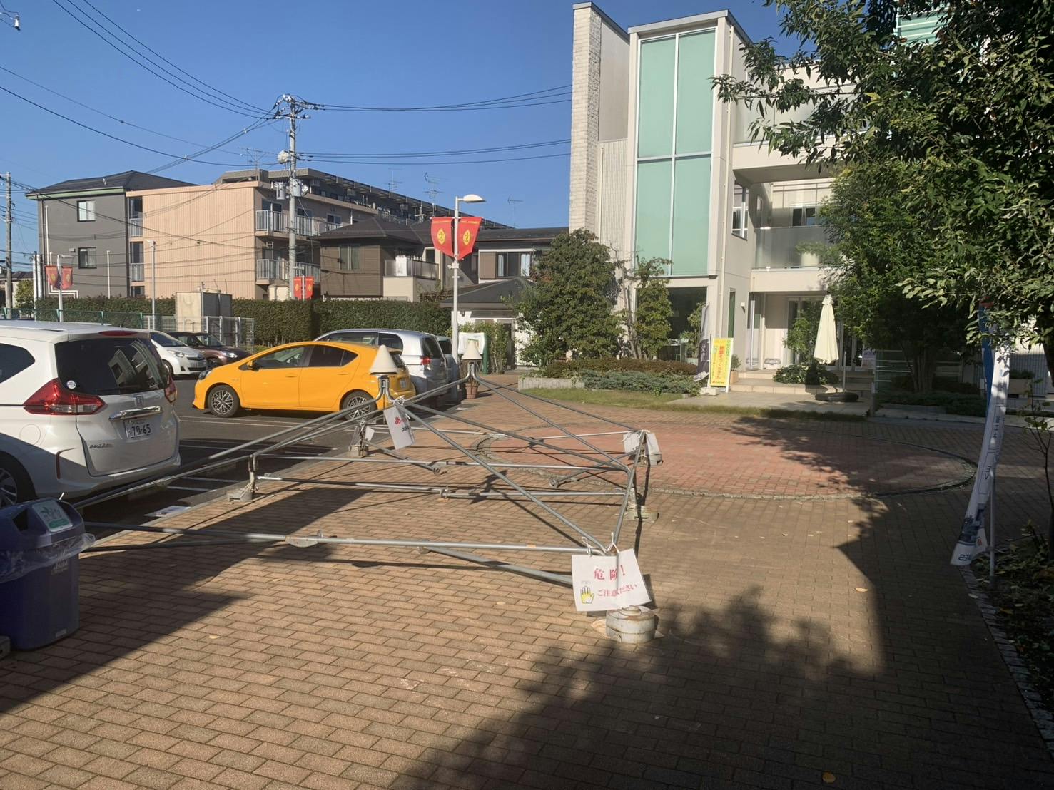 【相模原・古淵ハウジングステージ】キッチンカーやポップアップストア、プロモーションイベントに最適な住宅展示場内メイン動線上にある屋外イベントスペース