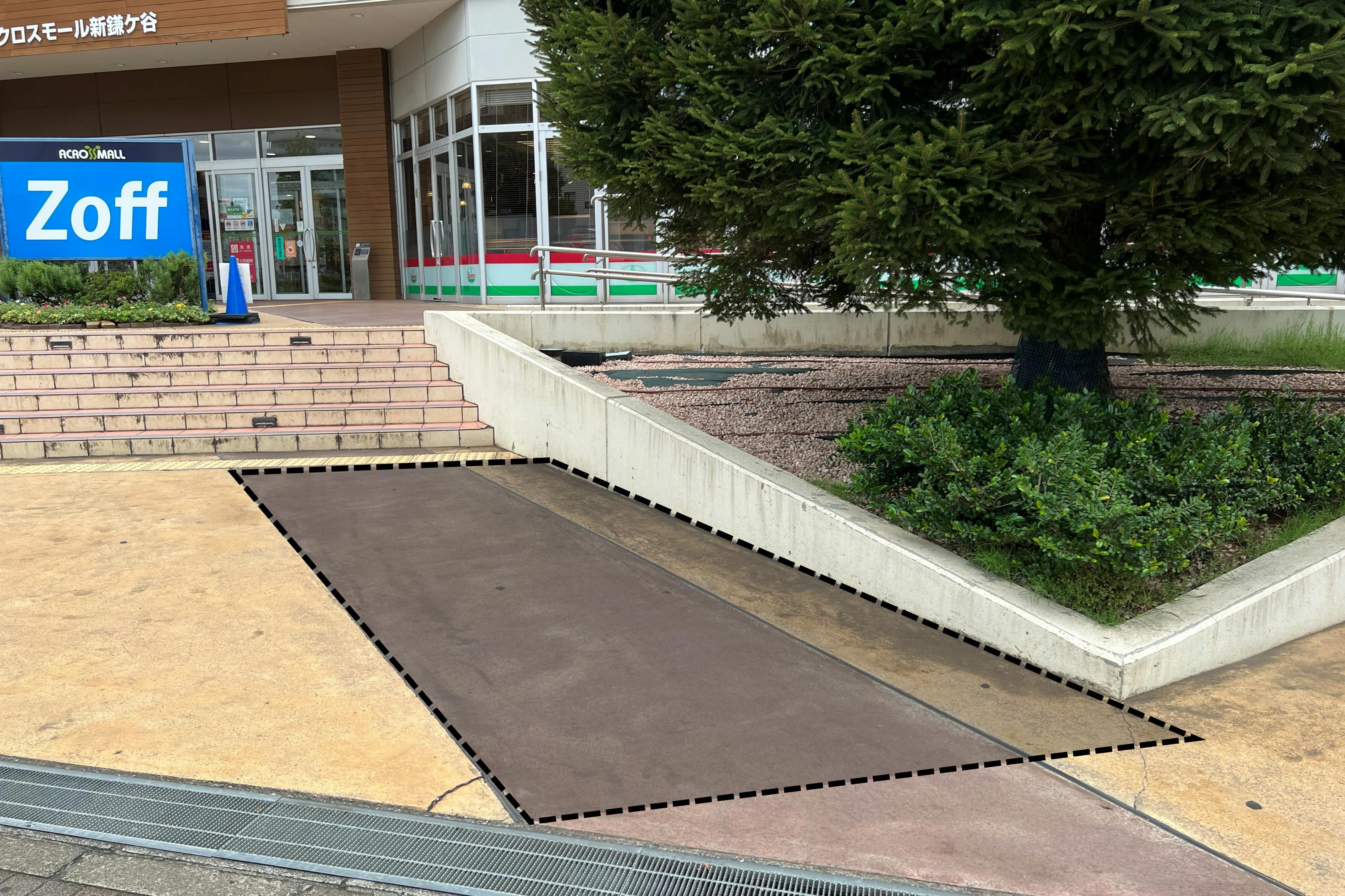 【アクロスモール新鎌ケ谷】キッチンカーでの出店が可能な屋外イベントスペース