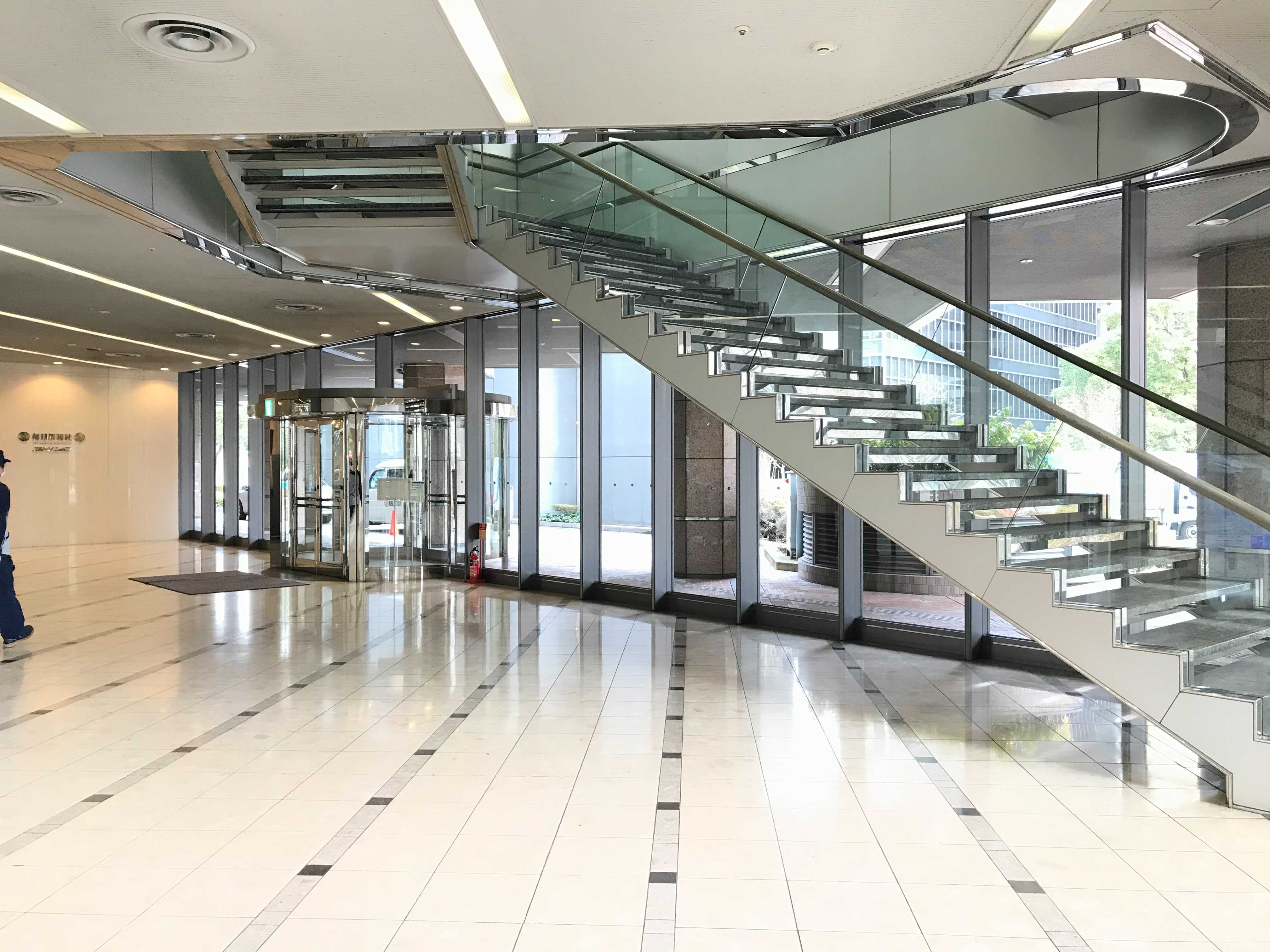 【毎日新聞ビル(大阪)】オフィスワーカー向けのPRイベントやポップアップに最適な大規模オフィスビル内のイベントスペース(階段下)の画像5