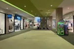 【三井アウトレットパーク 札幌北広島】メープル•モール2F 柱前(Abercrombie & Fitch前)
