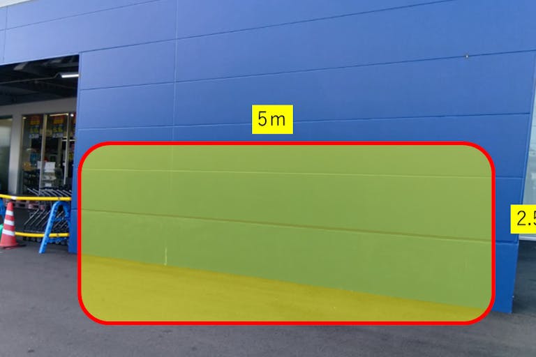 出店スペース:ポーチ前(右側)