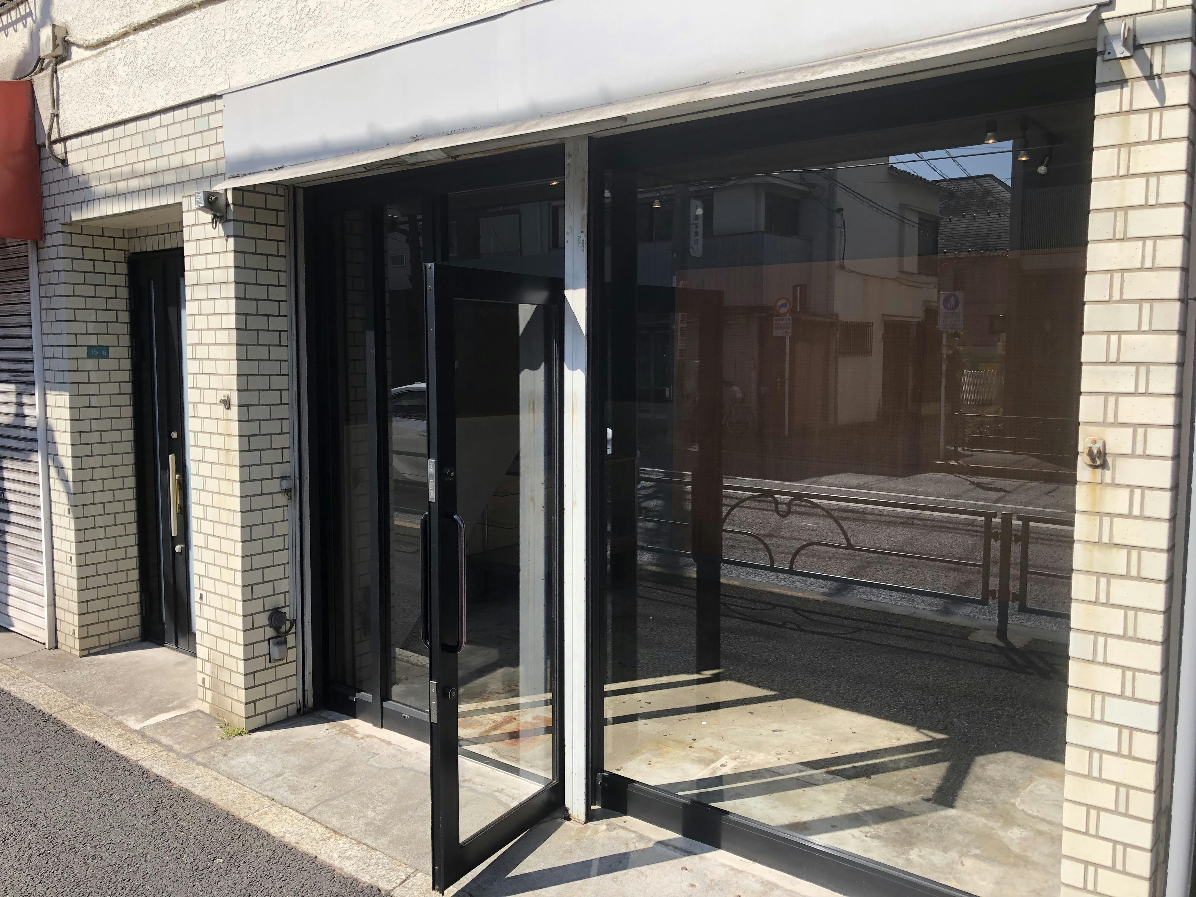 ファサード(入り口)