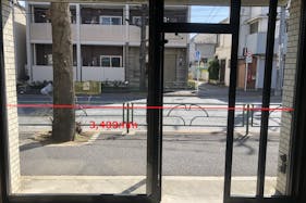 【祐天寺駅8分】ポップアップストアやアパレルの展示会に最適な駒沢通り沿いに面した路面スペース