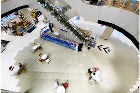 【イオンモール白山】1階東コート