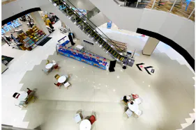 【イオンモール白山】1階東コート