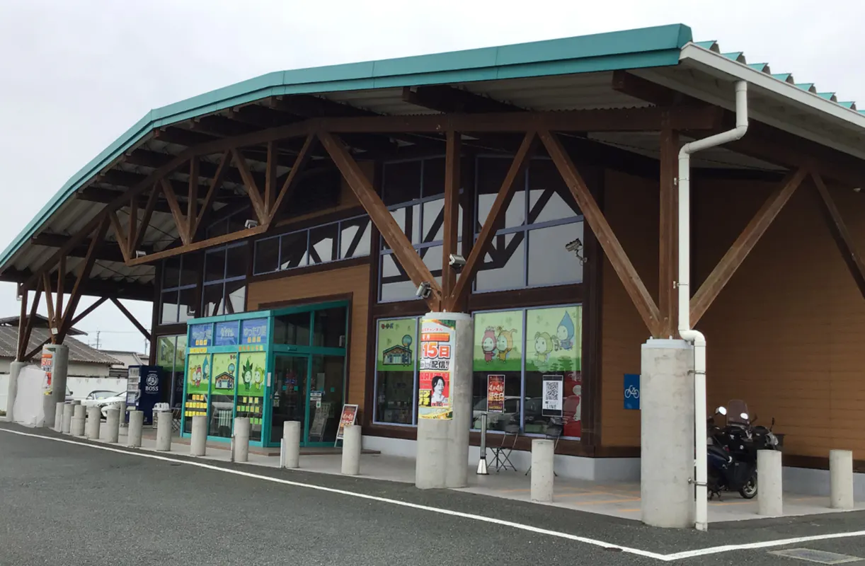 【ダイナム熊本八代北店ゆったり館】キッチンカー出店やプロモーションイベントに最適なアミューズメント施設のイベントスペース(めん六や前)