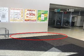 【西友 朝霞根岸店】1階入口前 プロモーション用途や物販、食物販のポップアップストアに最適なスーパー店内催事イベントスペース