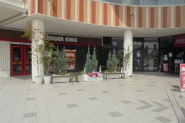 【イオンタウン宇多津】食物販や物産展、プロモーションなどに最適な屋外軒下イベントスペース