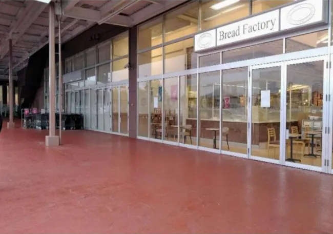 【イオンモール富谷*】１F 食品側入り口外（キッチンカースペース）