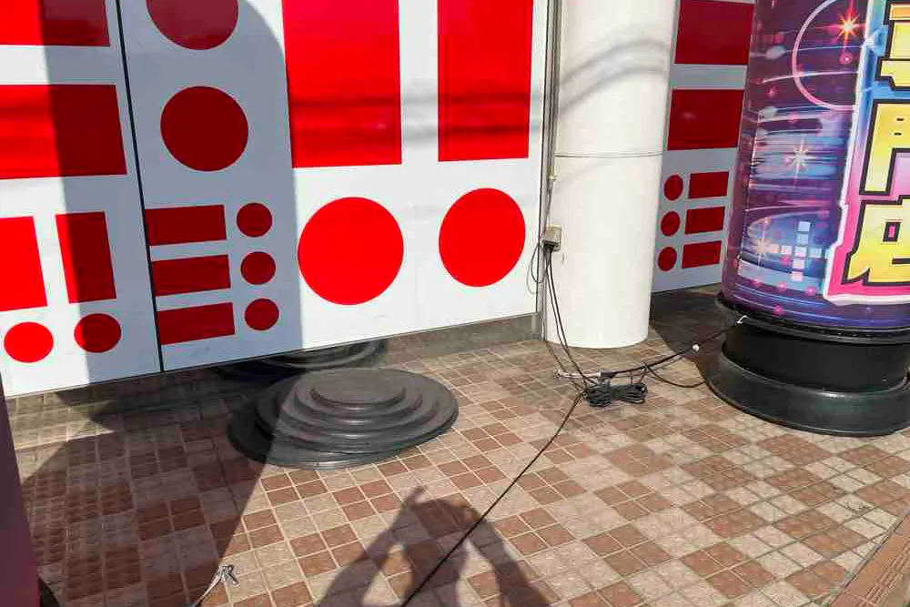 【スロットクラブ夢屋石堂店】キッチンカーやプロモーション等に最適なアミューズメント施設のイベントスペース