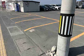 【スロットクラブ夢屋石堂店】キッチンカーやプロモーション等に最適なアミューズメント施設のイベントスペース
