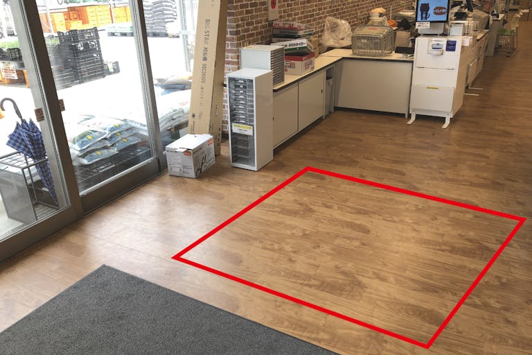 【おてんとさん水沢店】販促プロモーションに最適な入口近くのレンタルスペースの画像2