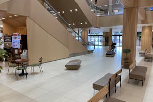 【武生楽市】プロモーション催事や物販に適した視認性の高い1階センターコートのイベントスペース