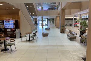 【武生楽市】プロモーション催事や物販に適した視認性の高い1階センターコートのイベントスペース