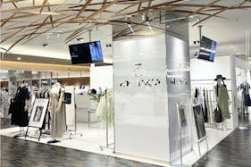 【有楽町マルイ】3階 カレンダリウムD02【物販】エスカレーター正面、サイネージ完備でPRに最適なイベントスペース