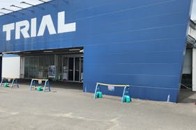 【スーパーセンタートライアル武雄富岡店】キッチンカー(調理営業)出店限定/屋外スペース