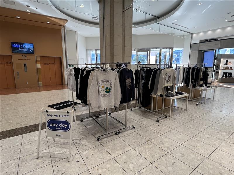 【アミュプラザ鹿児島】AMU広場入り口すぐの食物販やファッション関連の催事に最適なポップアップスペース