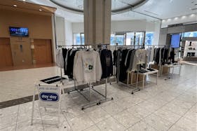 【アミュプラザ鹿児島】AMU広場入り口すぐの食物販やファッション関連の催事に最適なポップアップスペース