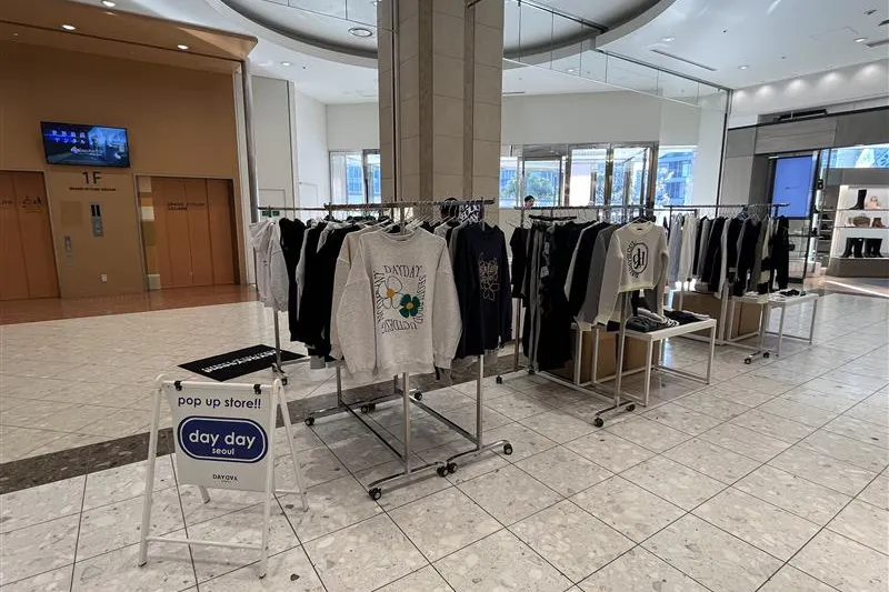 【アミュプラザ鹿児島】AMU広場入り口すぐの食物販やファッション関連の催事に最適なポップアップスペース