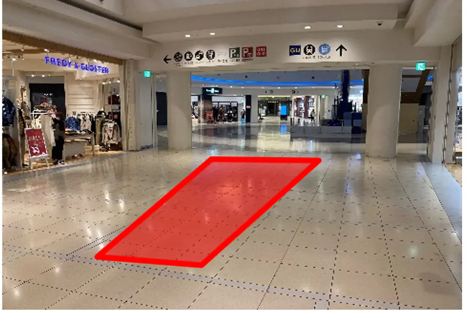 【ららぽーと横浜】1階 サウスストレート➀