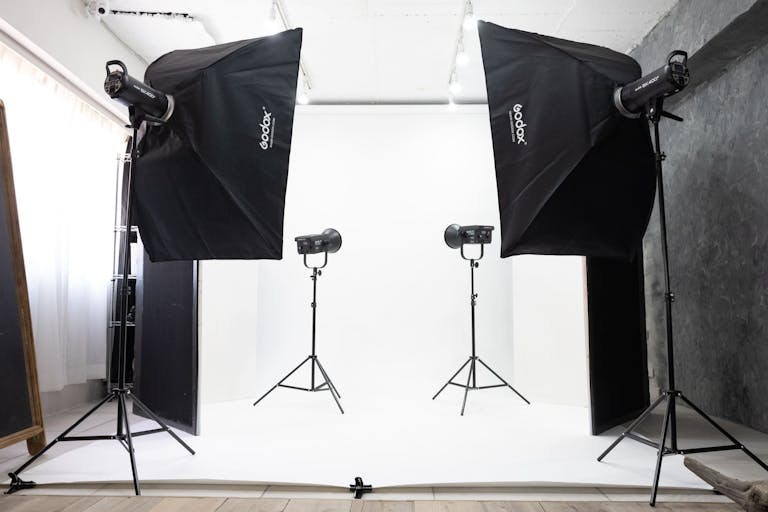 【御茶ノ水駅1分】展示会・ポップアップイベント・撮影に適した最大10種類の多彩な背景を楽しめるレンタルギャラリースペースの画像21