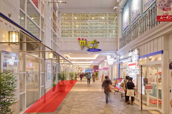 【横須賀モアーズシティ】販促イベントや物販に最適な横須賀中央駅改札出てすぐの半屋内スペース