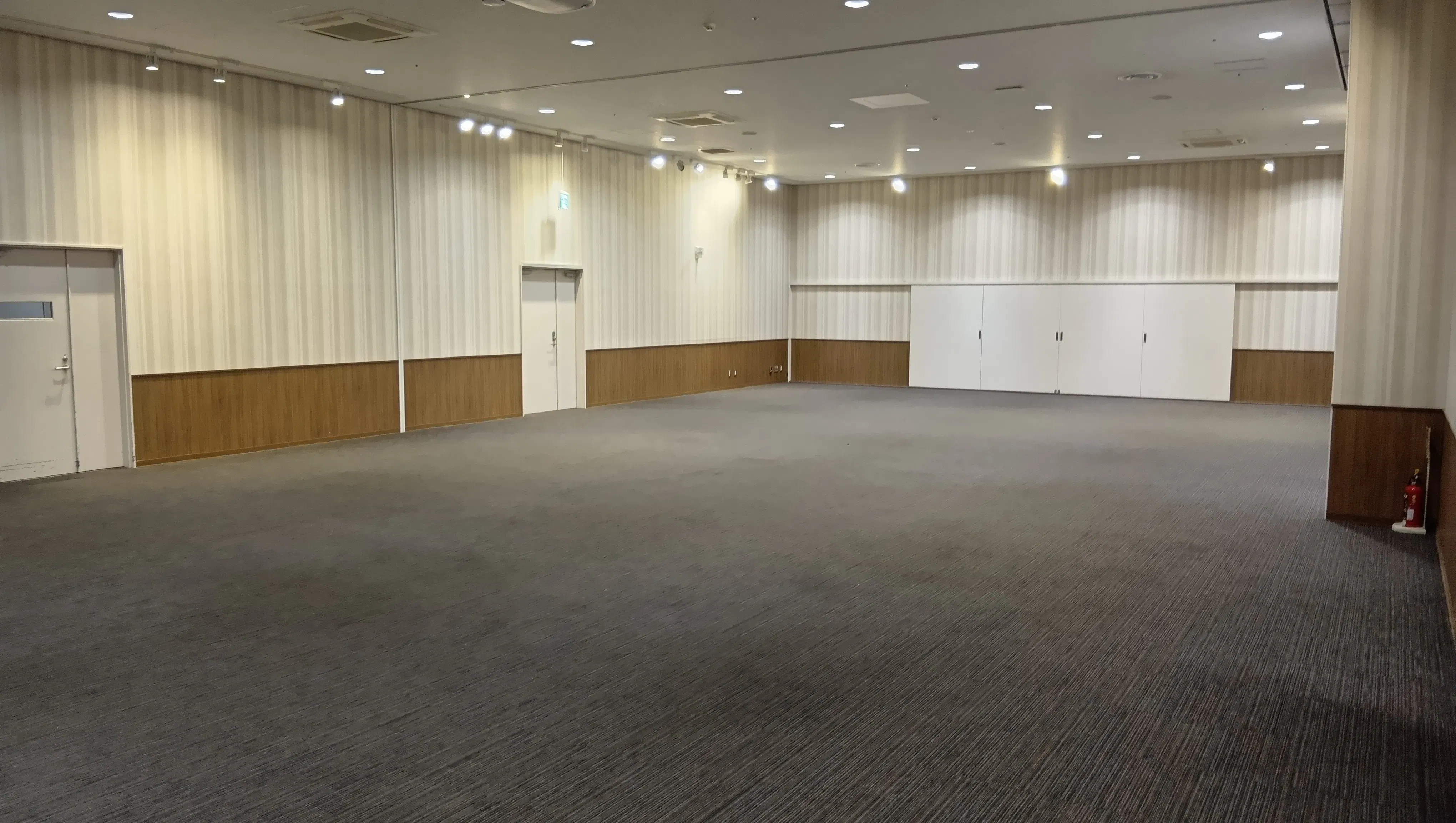 【イオンモール広島府中】3階 イオンホール