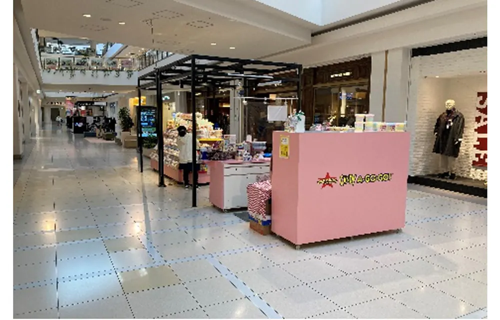 【ららぽーと横浜】1階 サウスストレートLaLaCUBE②