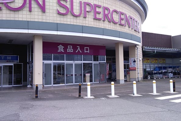 【イオンスーパーセンター湯沢店】キッチンカーの出店に最適なスーパーセンター内軒先イベントスペース