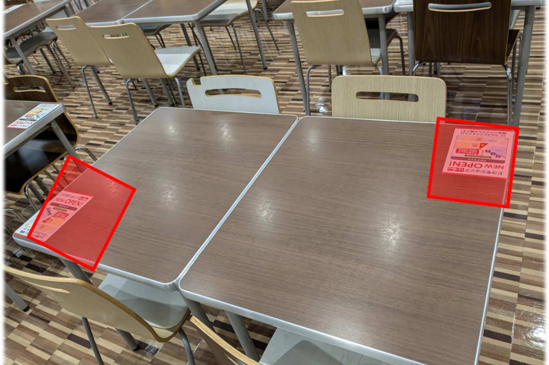 【イオンモール熊本】広告①_フードコート テーブルステッカー