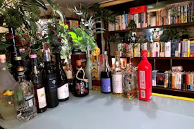 【渋谷駅6分】カフェバー空間|展示・受注会・商品体験会・ワークショップ